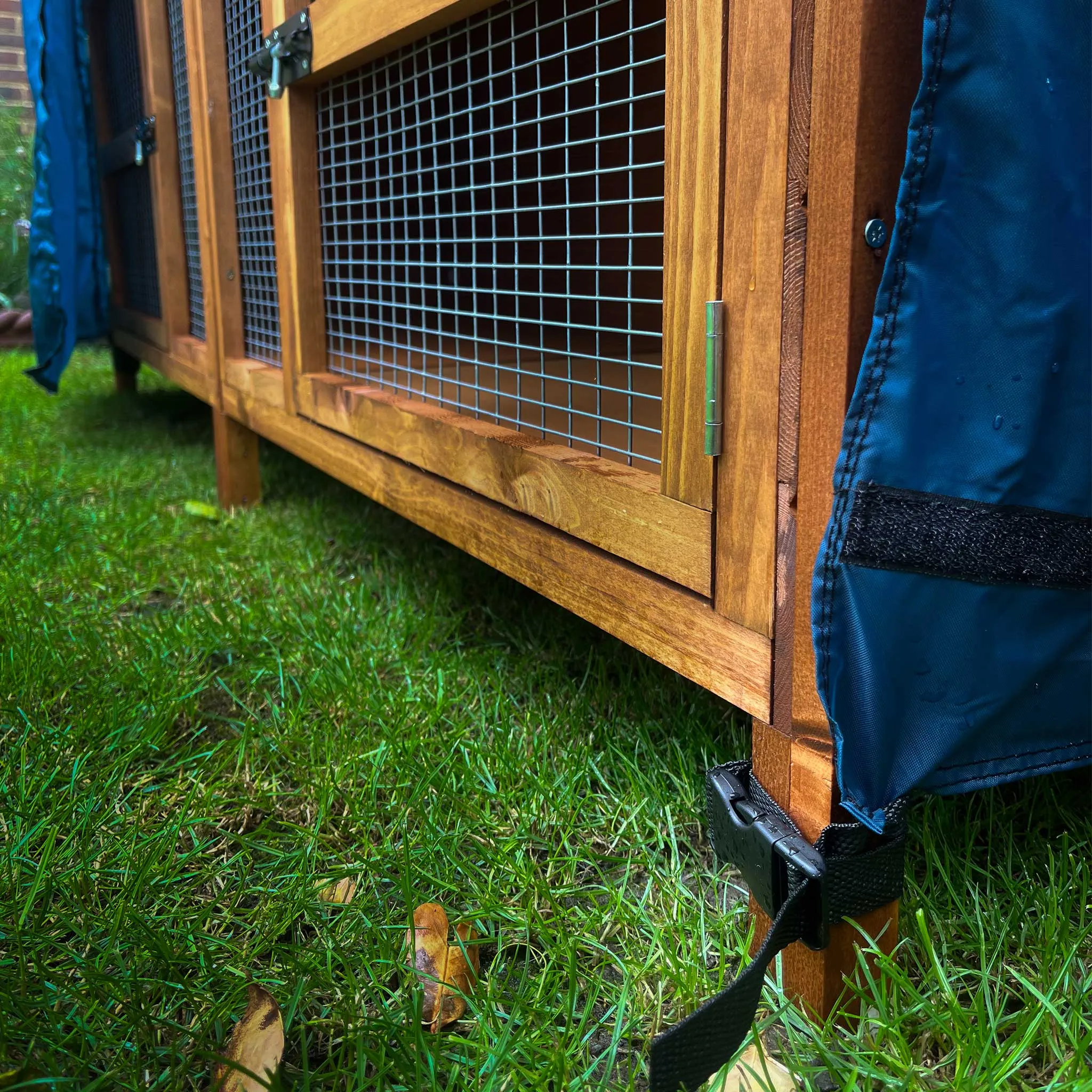 5ft Chartwell Triple Guinea Pig Hutch Cover | Protect Your Hutch From The Weather With Day Dry™ Rain Covers