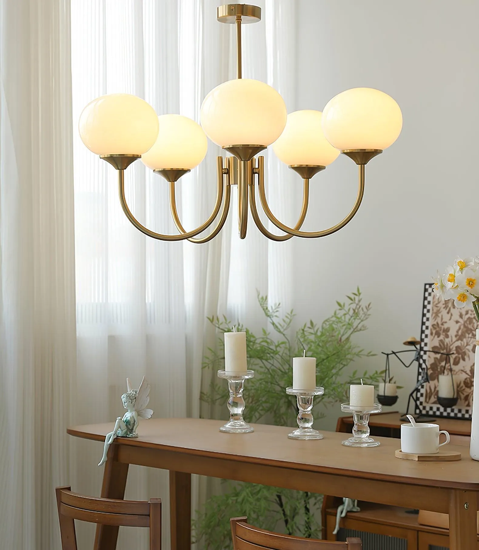 Glowing Delight - Modern Chandelier by Marshmallow