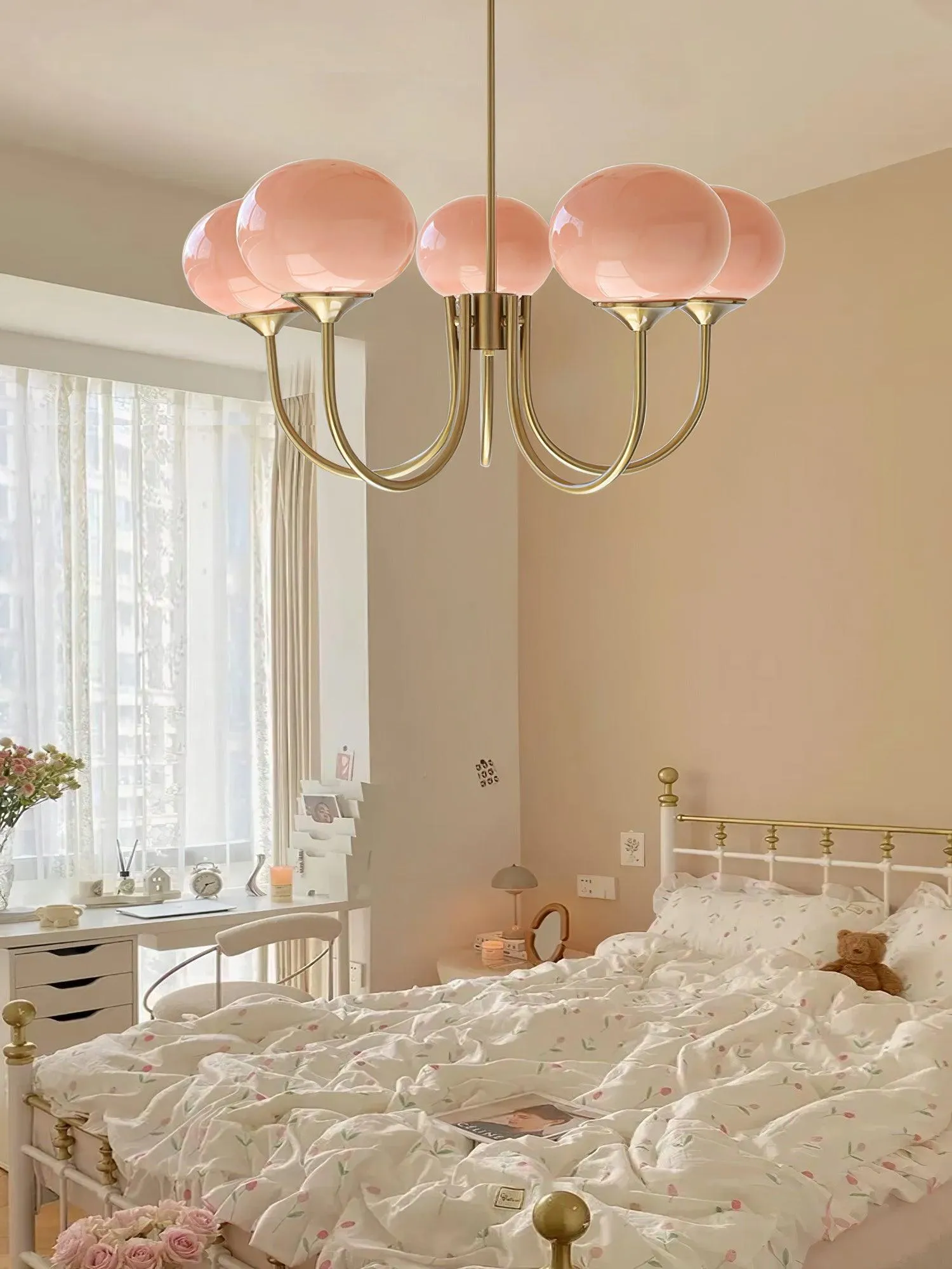 Glowing Delight - Modern Chandelier by Marshmallow