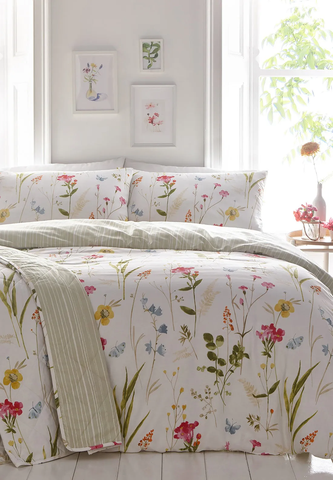 Spring Time Bedspread 229cm X 195cm